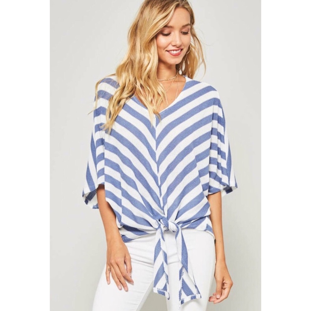 💗SALE💗 Dolman sleeved blue and white tie top
